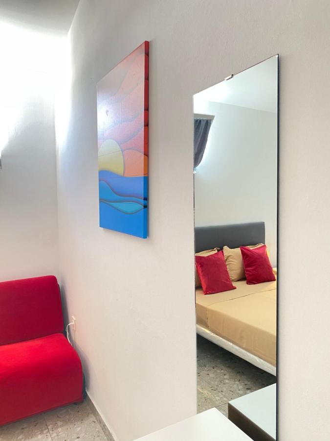 Rooms- 4 Plateau